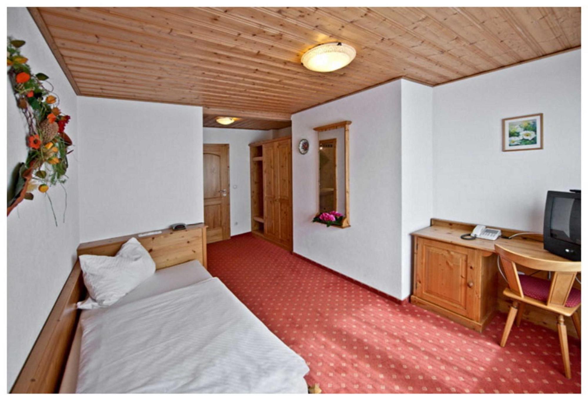 Landgasthof Brunnenwirt Zum Meenzer Fischbachtal Exterior photo